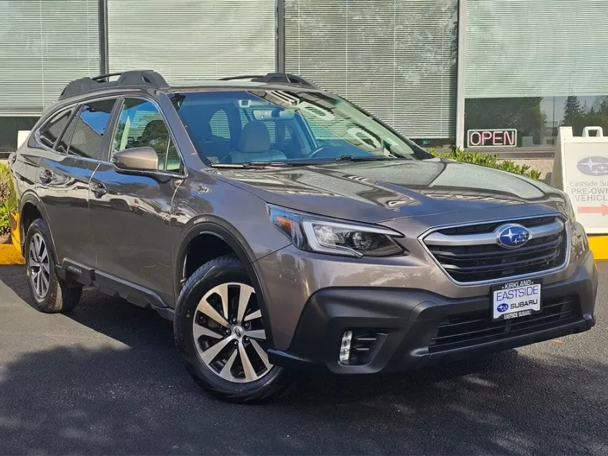 2021 Subaru Outback Premium photo 1