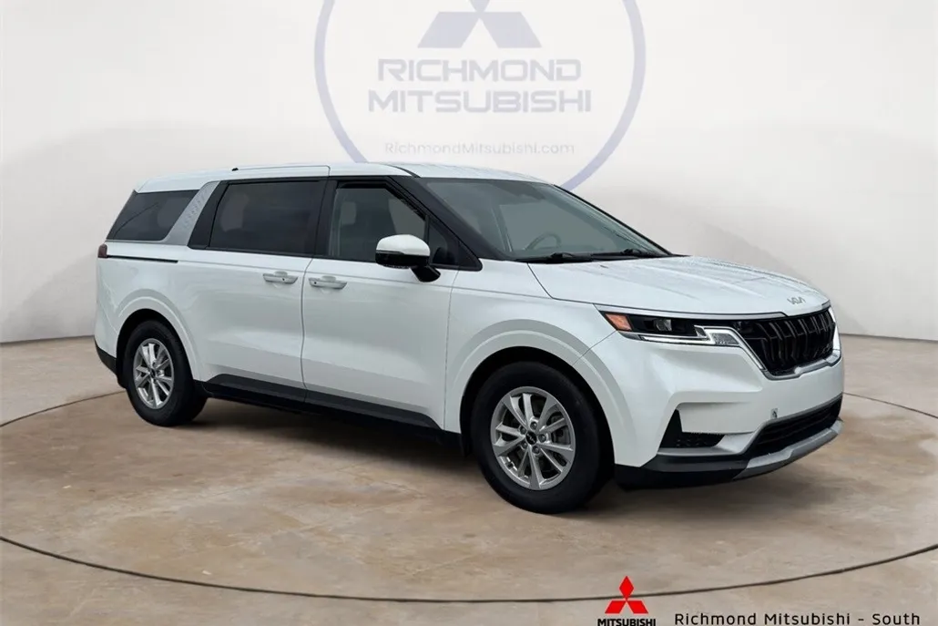 2022 Kia Carnival LXS photo 1