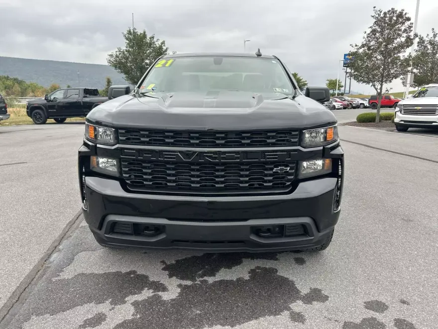 2021 Chevrolet Silverado 1500 Custom photo 1