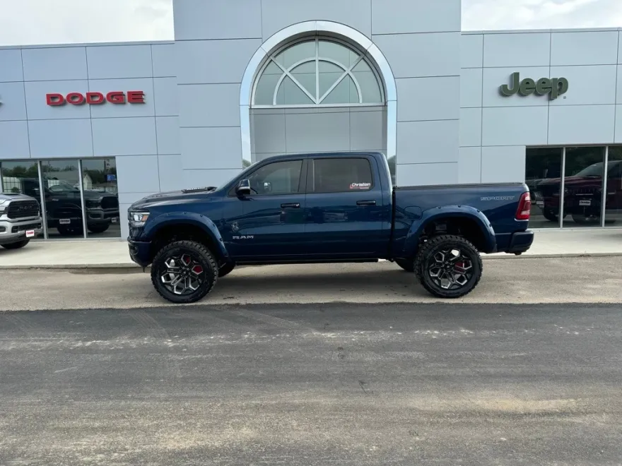 2022 Ram 1500 Laramie photo 1