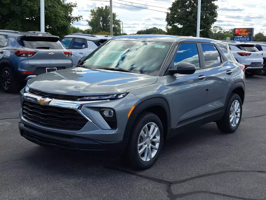 2026 Chevrolet Trailblazer LS photo 1
