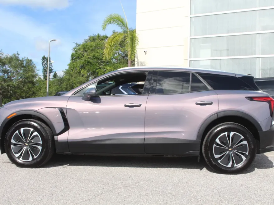 2024 Chevrolet Blazer EV photo 1