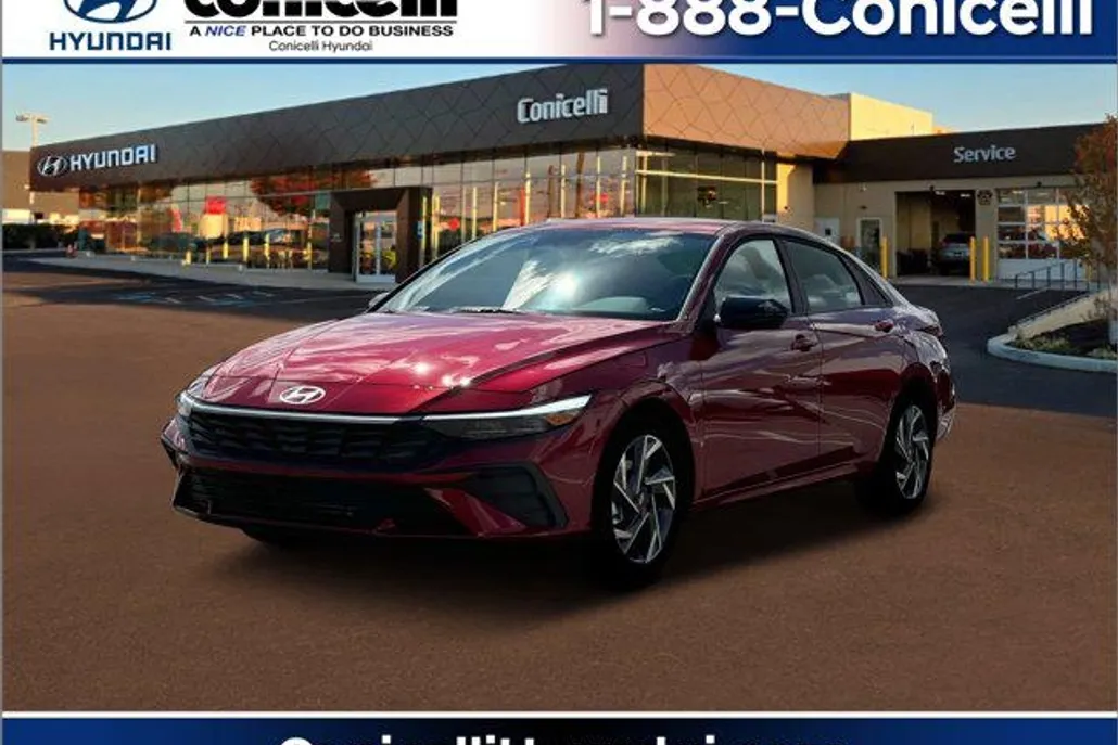 2025 Hyundai Elantra SEL Sport photo 1