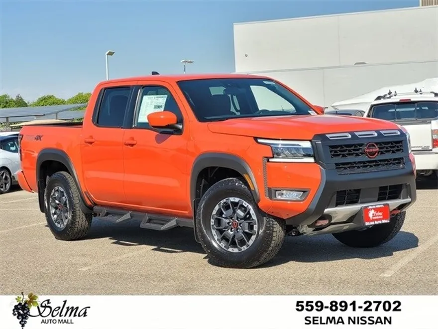 2025 Nissan Frontier PRO-4X photo 1