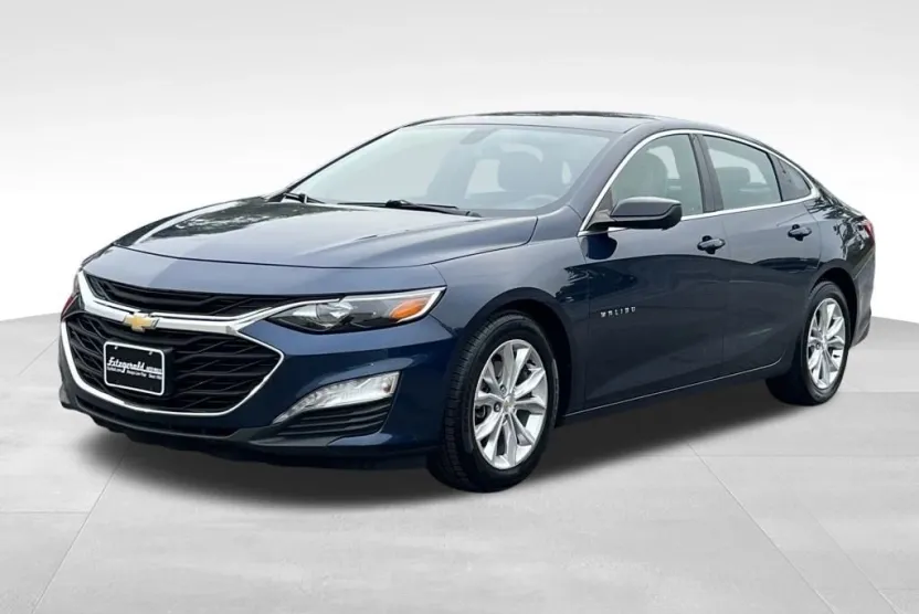 2021 Chevrolet Malibu 1LT photo 1