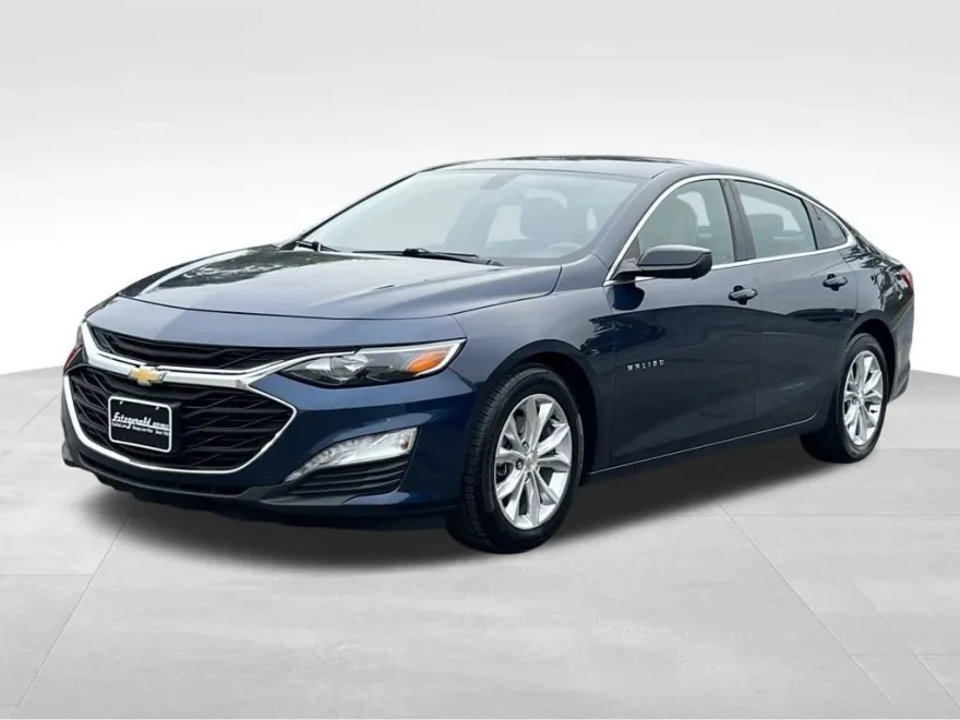 2021 Chevrolet Malibu 1LT photo 1
