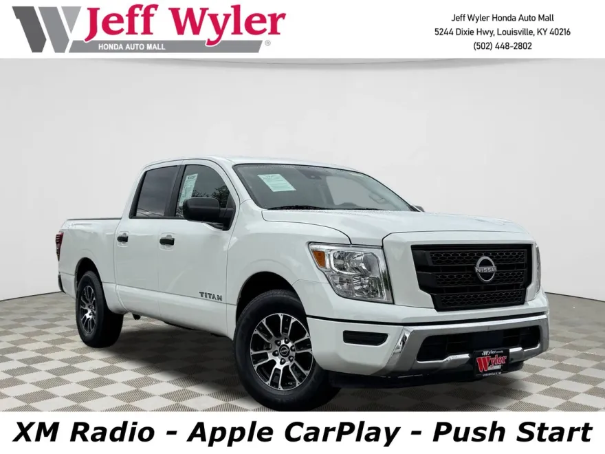 2023 Nissan Titan Crew Cab SV photo 1