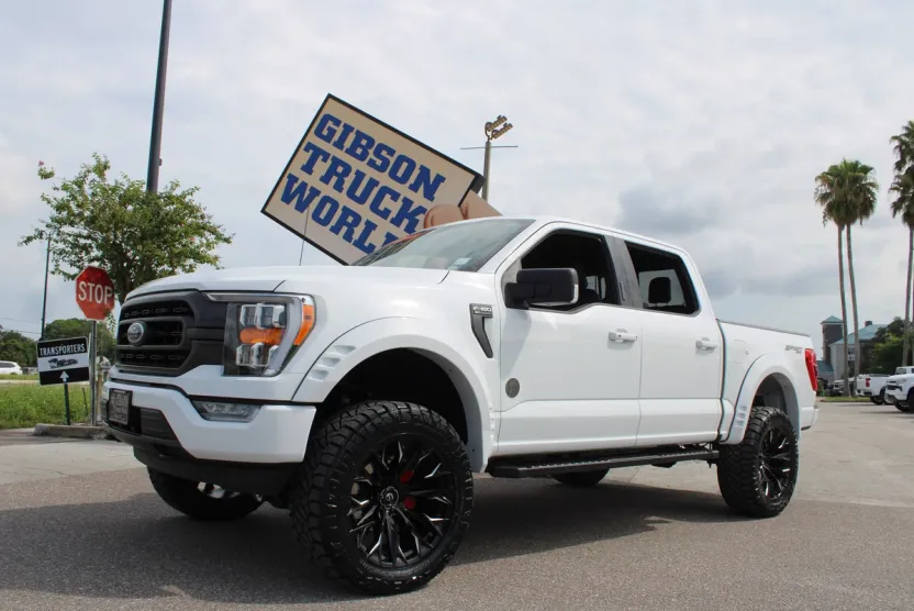 2024 Ford F-150 XLT photo 1