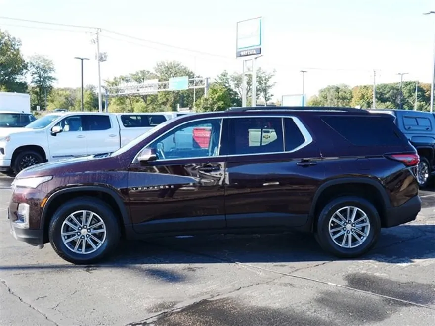 2023 Chevrolet Traverse Leather photo 1