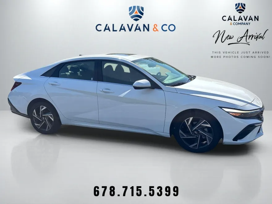 2024 Hyundai Elantra SEL Convenience photo 1