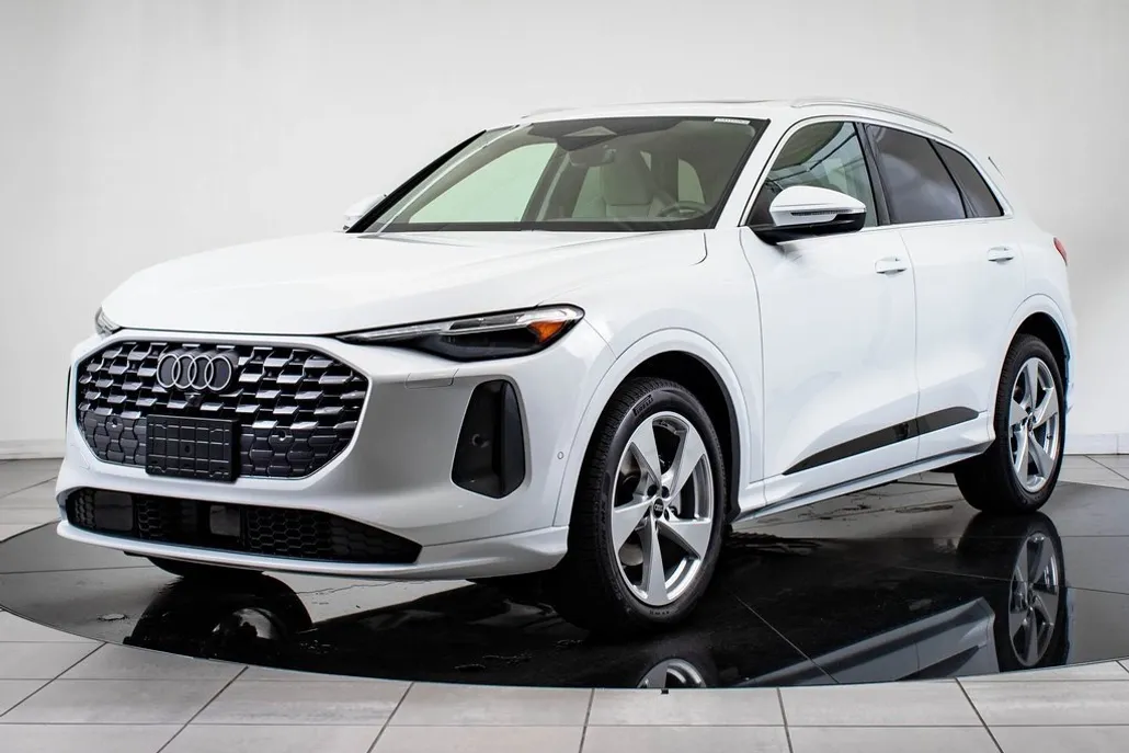 2025 Audi Q5 2.0T Prestige Premium photo 1