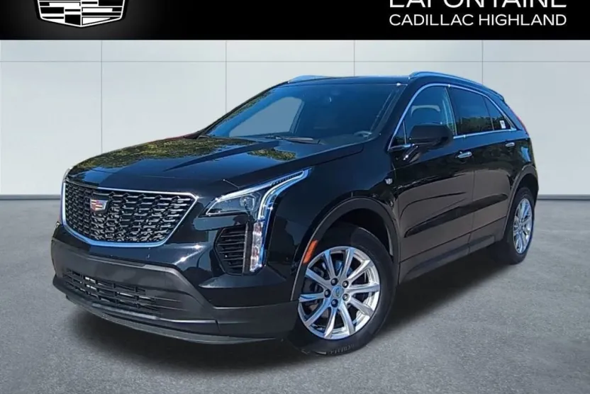 2023 Cadillac XT4 Luxury photo 1