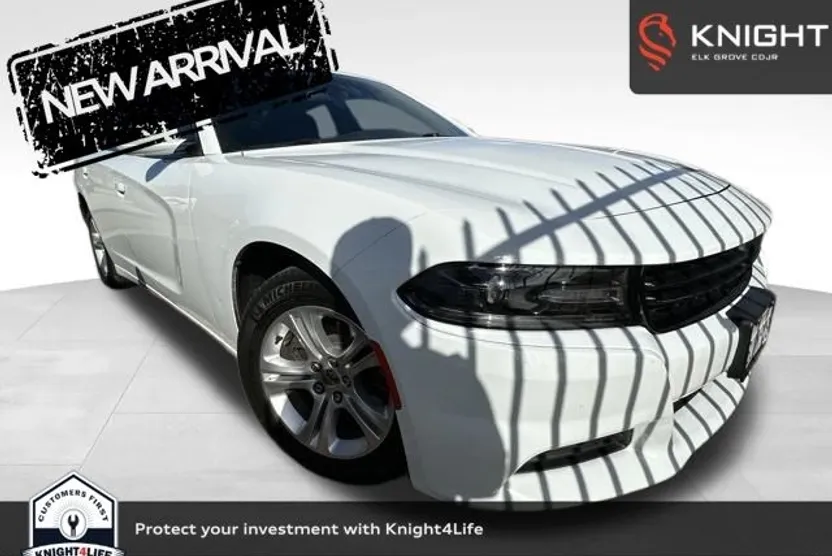 2020 Dodge Charger SXT photo 1