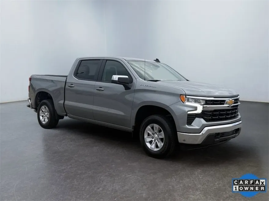 2025 Chevrolet Silverado 1500 LT photo 1
