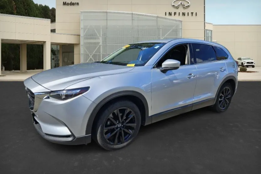 2023 Mazda CX-9 Touring photo 1