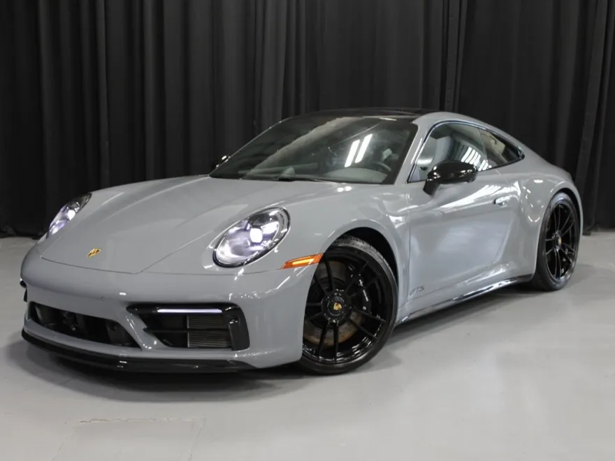 2024 Porsche 911 4 GTS photo 1