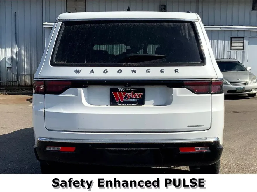 2024 Jeep Wagoneer L Series II photo 1