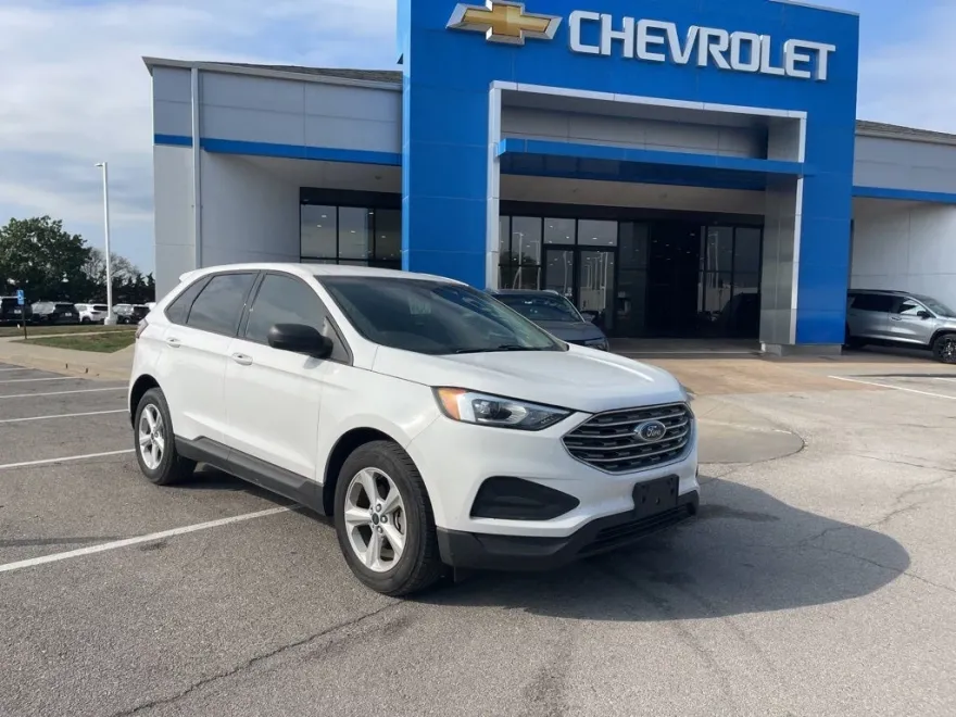 2020 Ford Edge SE photo 1