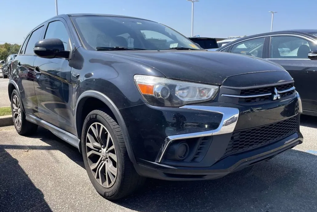 2019 Mitsubishi Outlander Sport photo 1
