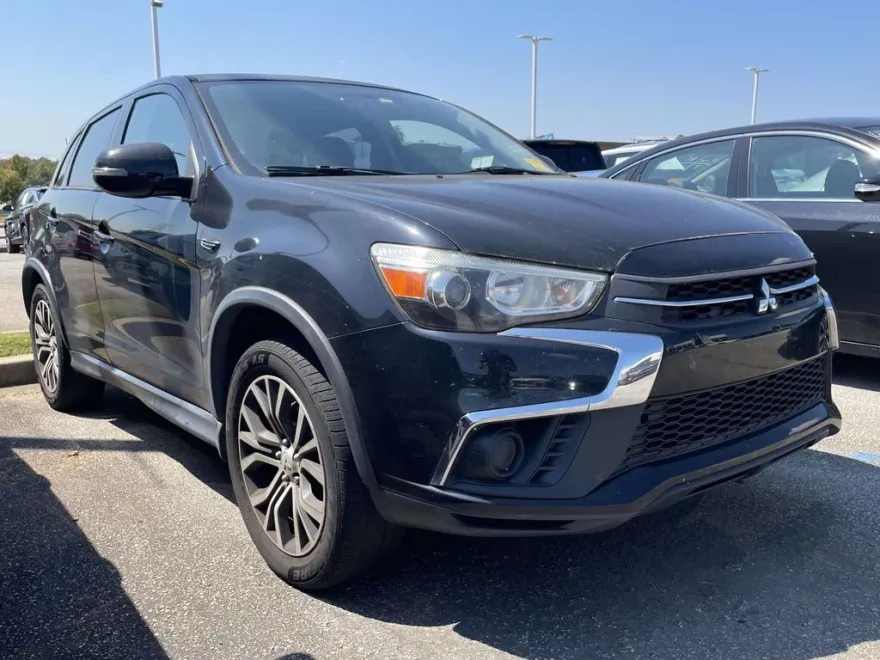 2019 Mitsubishi Outlander Sport photo 1