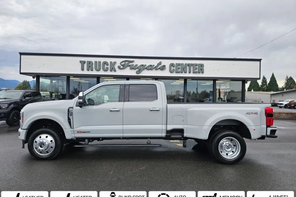 2025 Ford F-450 photo 1
