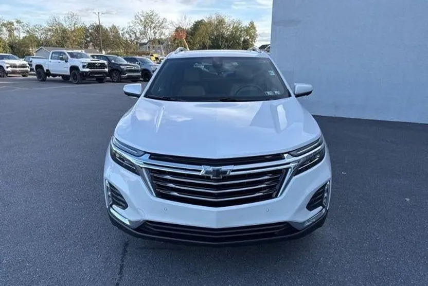 2022 Chevrolet Equinox Premier photo 1