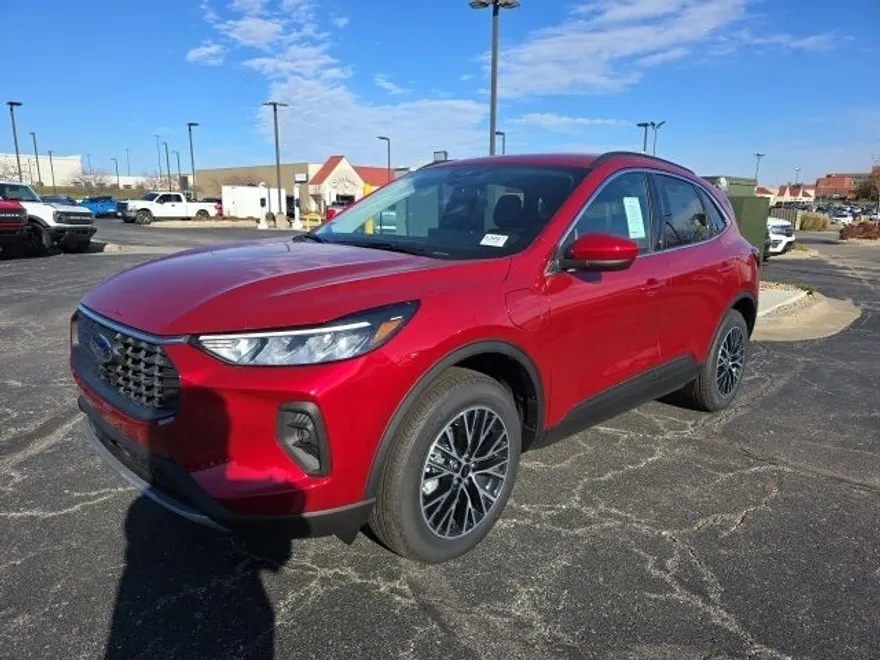 2025 Ford Escape Base photo 1
