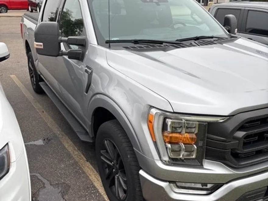 2021 Ford F-150 XLT photo 1