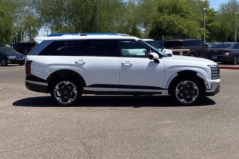 2026 Hyundai Palisade Limited photo 1