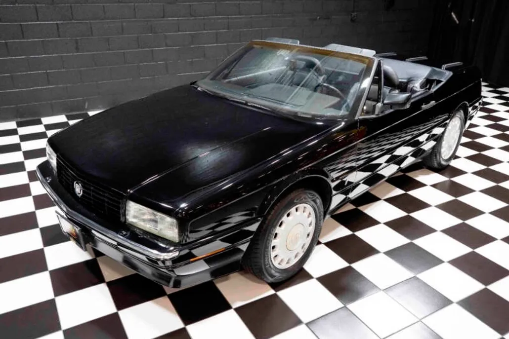 1992 Cadillac Allante photo 1