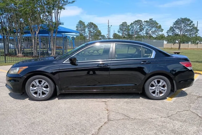 2012 Honda Accord LX-P photo 1