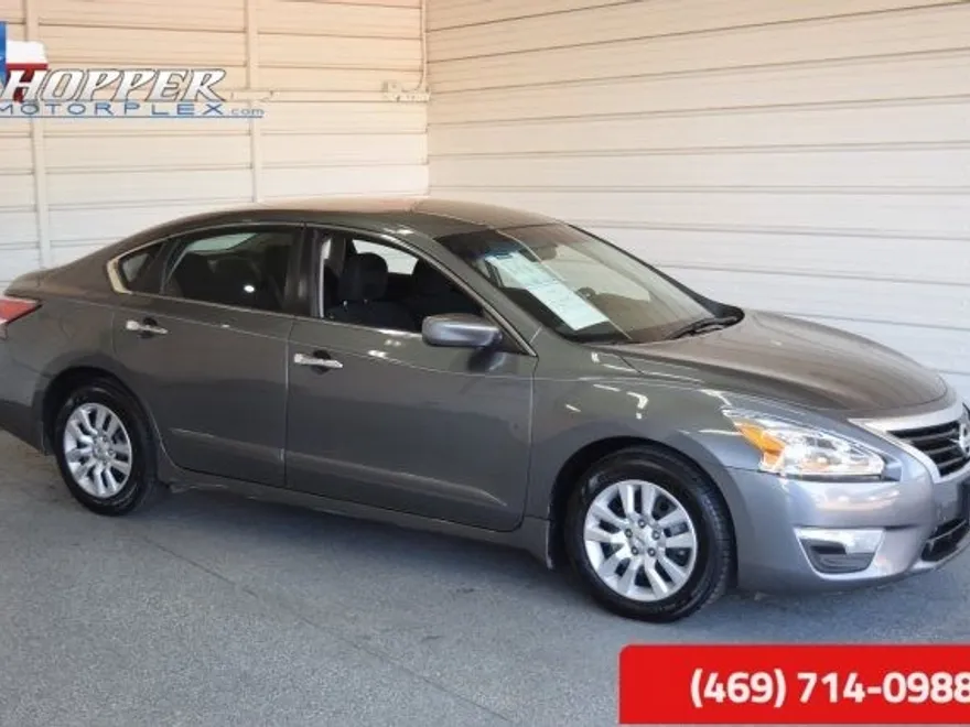 2014 Nissan Altima 2.5 S photo 1