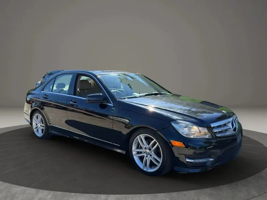 2013 Mercedes Benz C 250 Sport Sedan photo 1