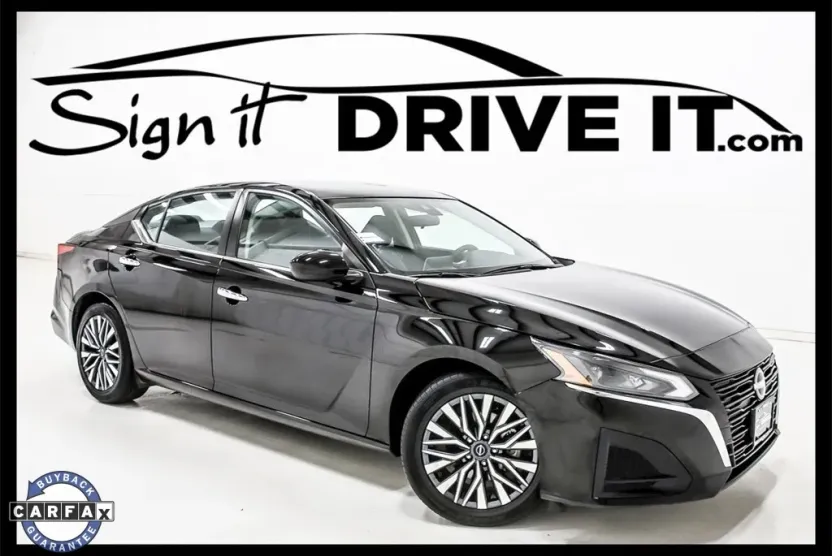 2023 Nissan Altima 2.5 SV photo 1