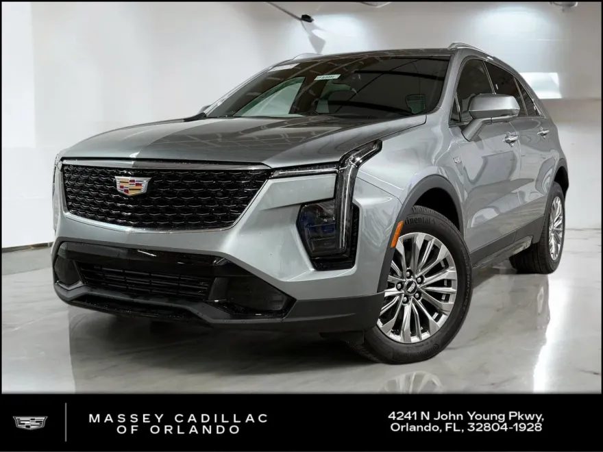 2025 Cadillac XT4 Premium Luxury photo 1