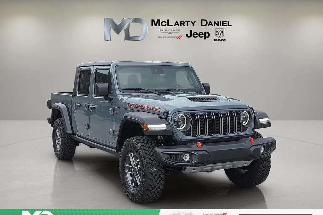 2025 Jeep Gladiator Mojave photo 1