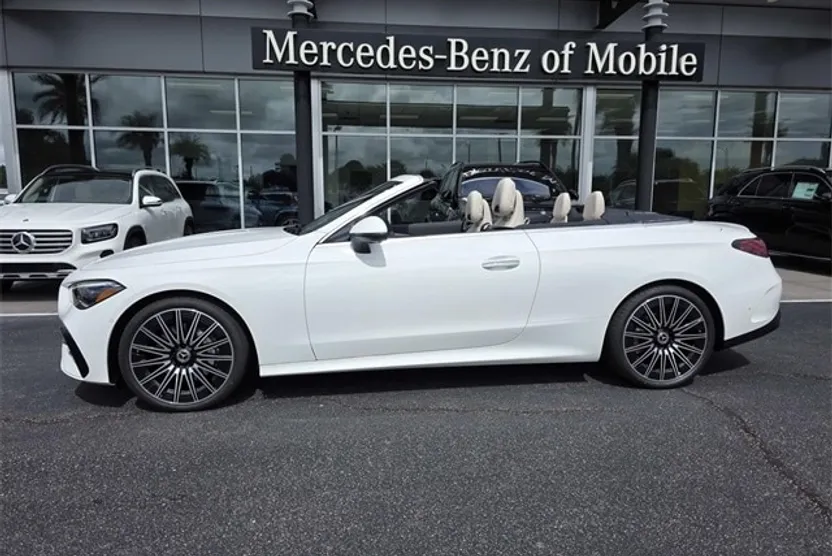 2026 Mercedes Benz CLE 300 4MATIC photo 1