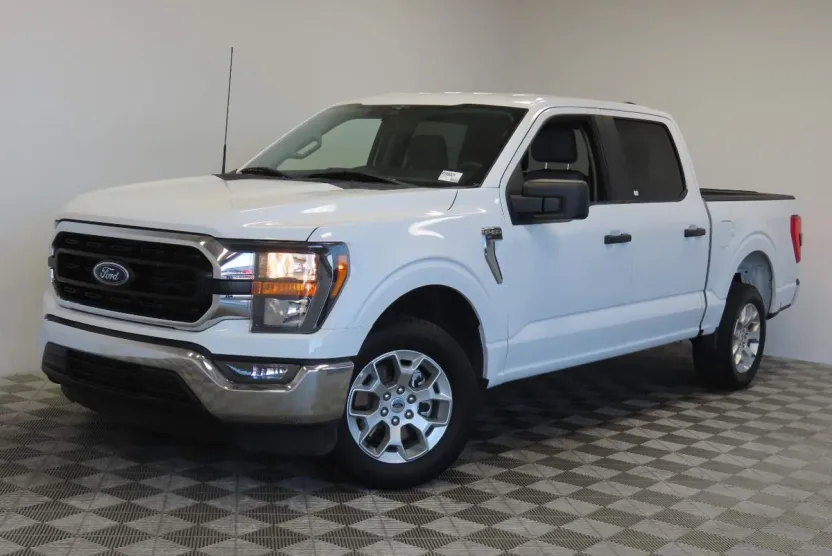 2023 Ford F-150 XLT photo 1
