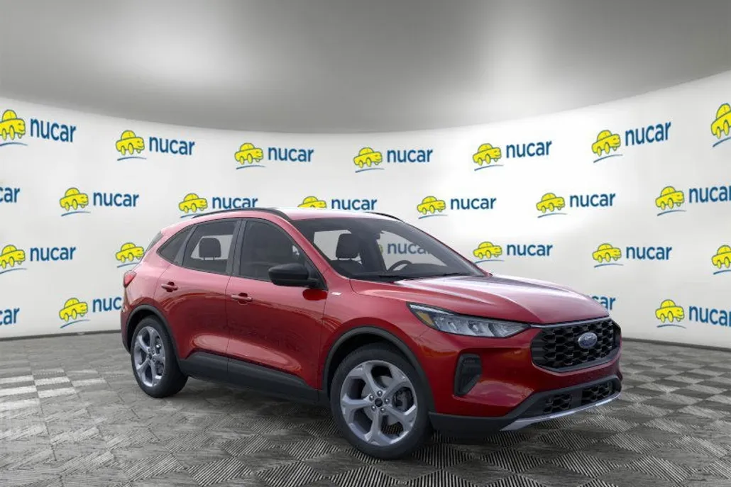 2025 Ford Escape ST-Line photo 1