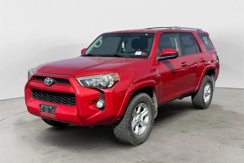 2016 Toyota 4Runner SR5 photo 1