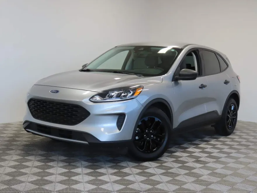 2022 Ford Escape S photo 1