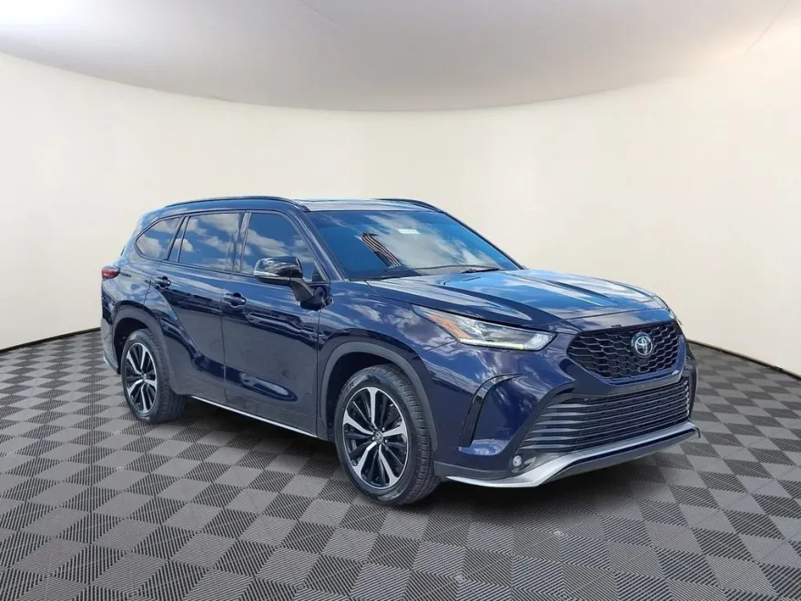 2022 Toyota Highlander XSE photo 1