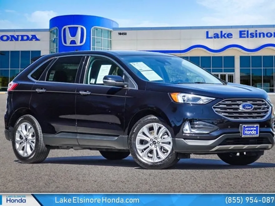 2024 Ford Edge Titanium photo 1