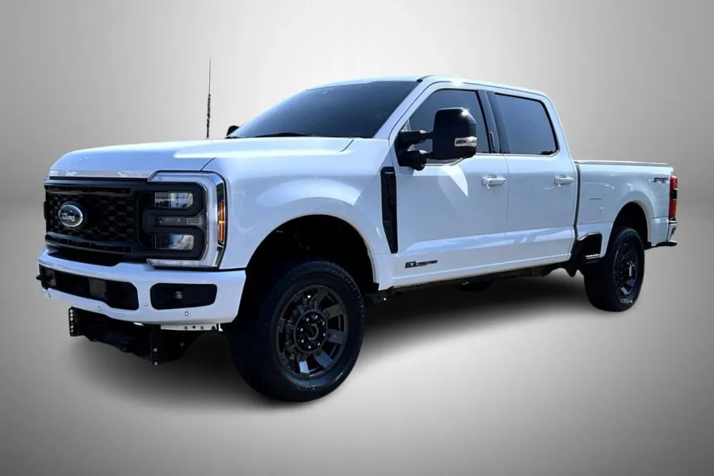2024 Ford F-250 Lariat photo 1