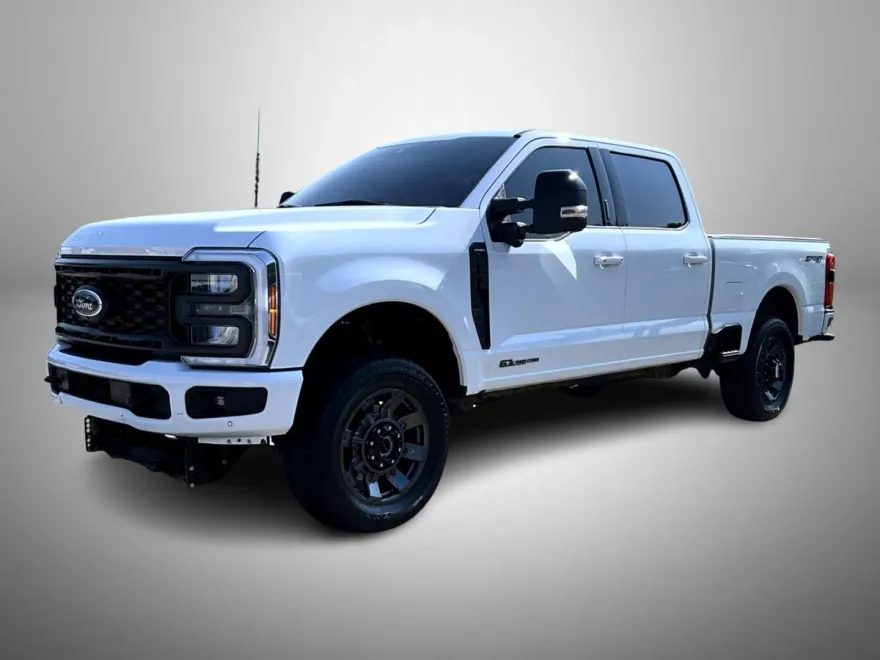 2024 Ford F-250 Lariat photo 1