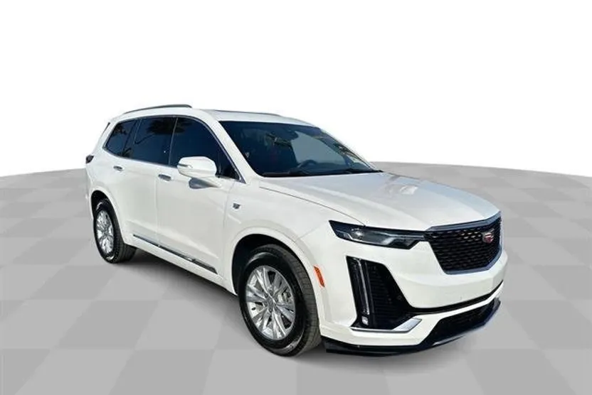 2025 Cadillac XT6 Luxury photo 1