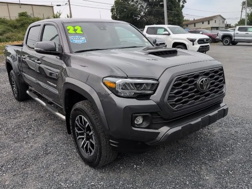 2022 Toyota Tacoma TRD Sport photo 1