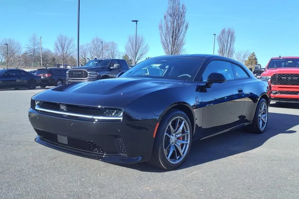 2025 Dodge Charger Scat Pack AWD photo 1