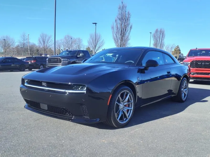 2025 Dodge Charger Scat Pack AWD photo 1