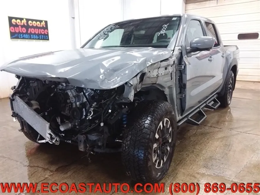 2023 Nissan Frontier PRO-X photo 1